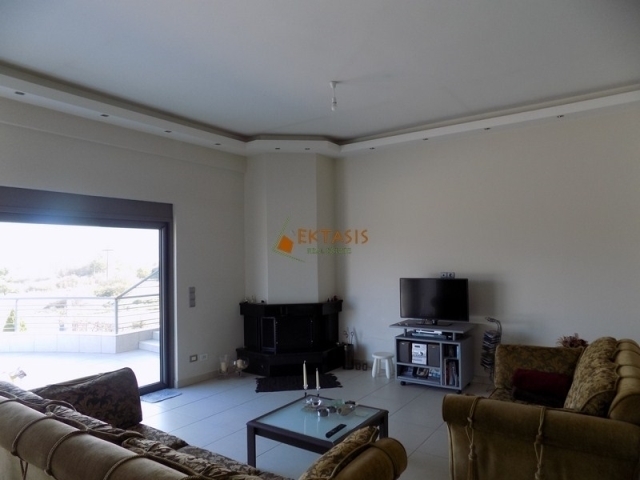 (For Rent) Residential Floor Apartment || Arkadia/Tripoli - 205 Sq.m, 4 Bedrooms, 750€ 